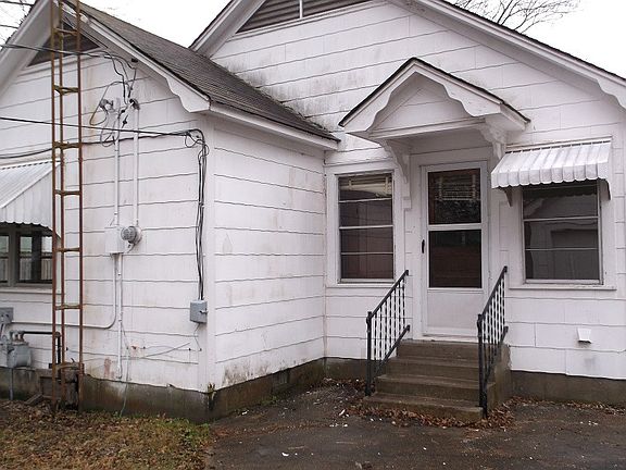 2nd image of 1203 S Porter St
