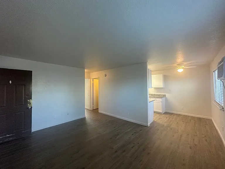 366 E Edison St #1 - #12, Manteca — Photo 2