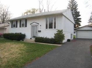 400 S Park Blvd, Streamwood, IL