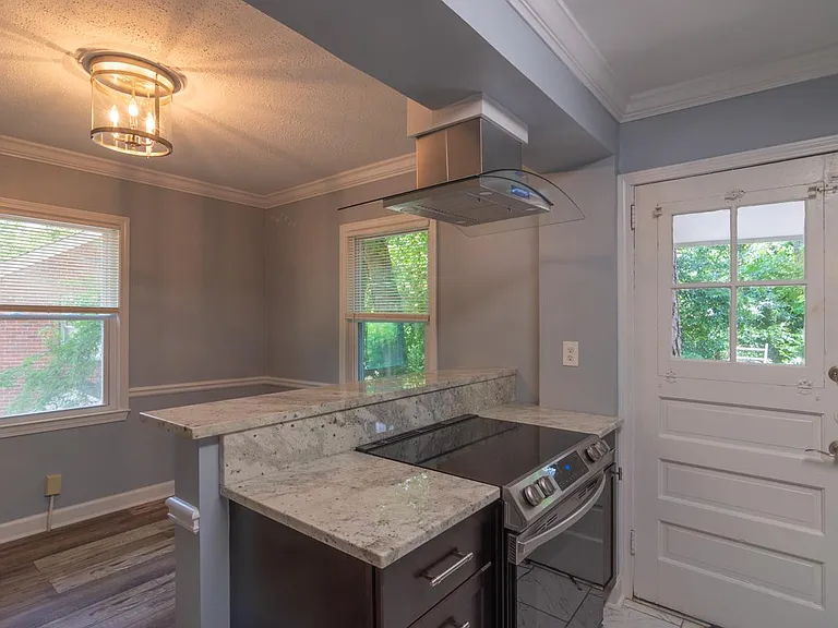 233 Kinsey Ct NE #B — Photo 8