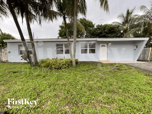 7060 Hood St, Hollywood, FL 33024