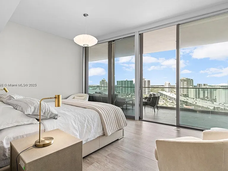 18975 Collins Ave #1605 — Photo 8