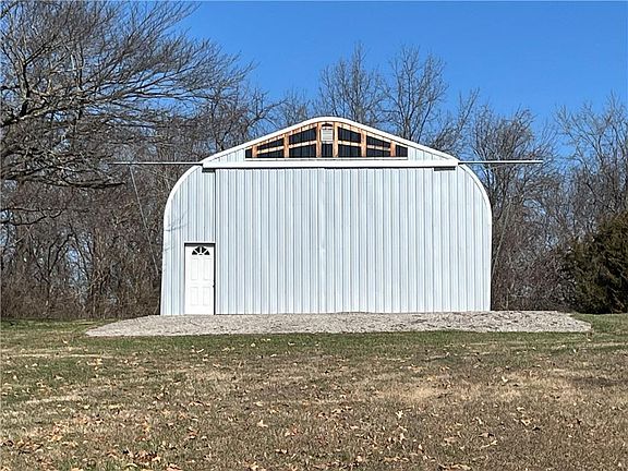 3rd image of 6920 S Buckner Tarsney Rd