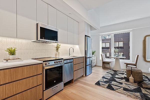1st image of 540 Waverly Ave APT 5N