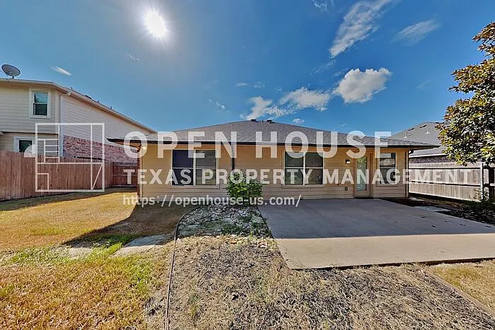 1017 Cutting Horse Dr — Photo 18