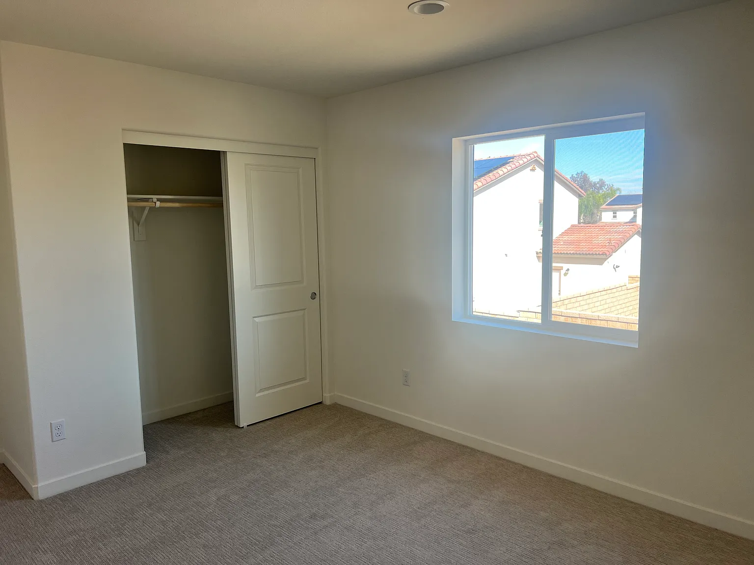 1 bed, 800 sqft, $2,050 — Photo 4