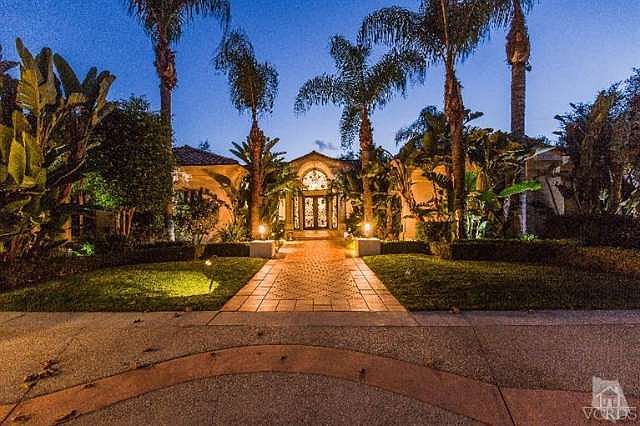 1st image of 4720 Golf Course Ct