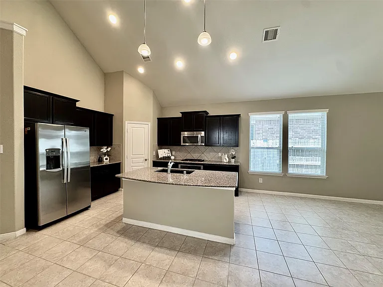 6418 Burgess Heights Ln — Photo 8