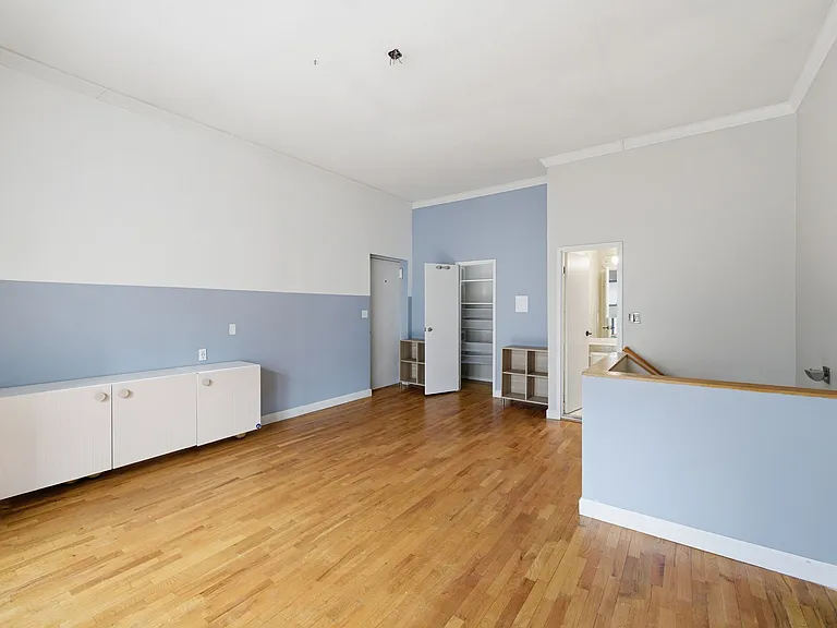 261 W 71st St #8 — Photo 8