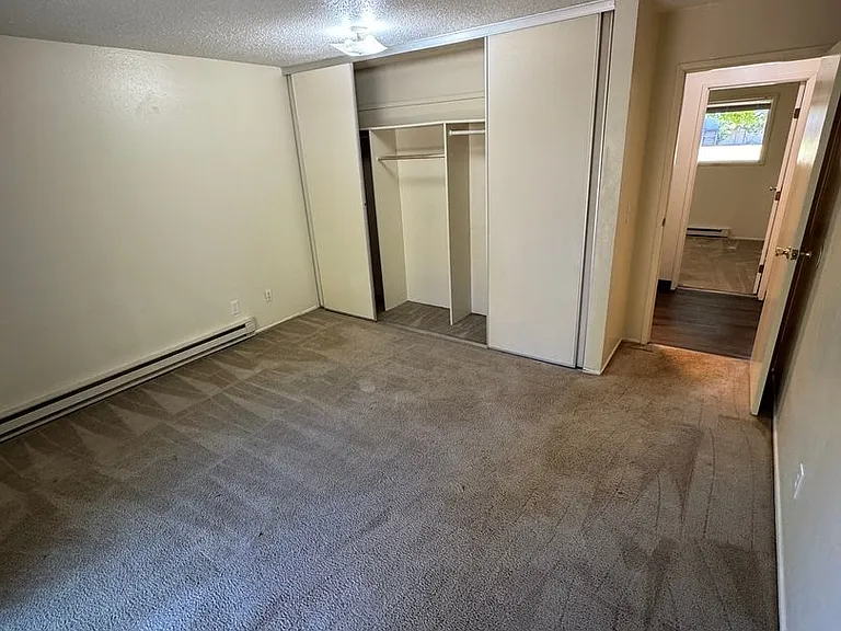 Michelbook Apartments — Photo 38