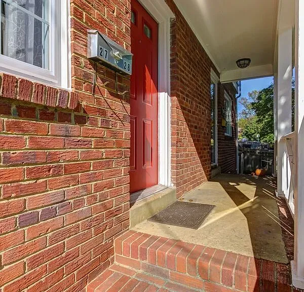 2728 Hickory St — Photo 6