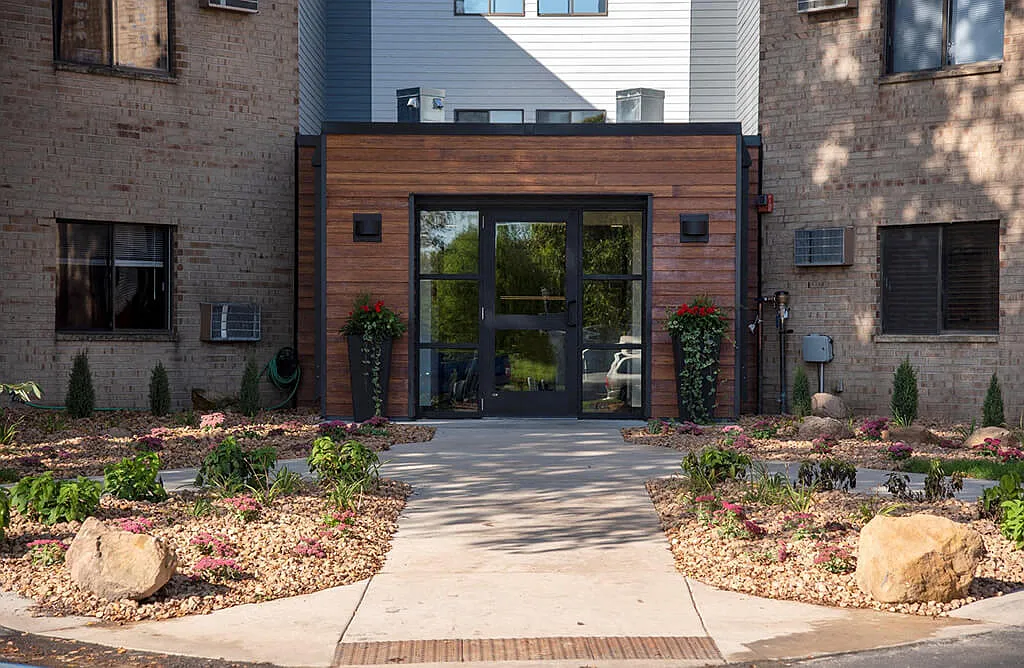 Eagan Place — Photo 1