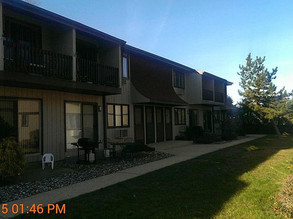 3rd image of 7A Hilltop Ter