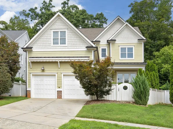 121 Ruskin Dr, Chapel Hill, NC 27516