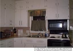 2nd image of 811 Harriet Ave