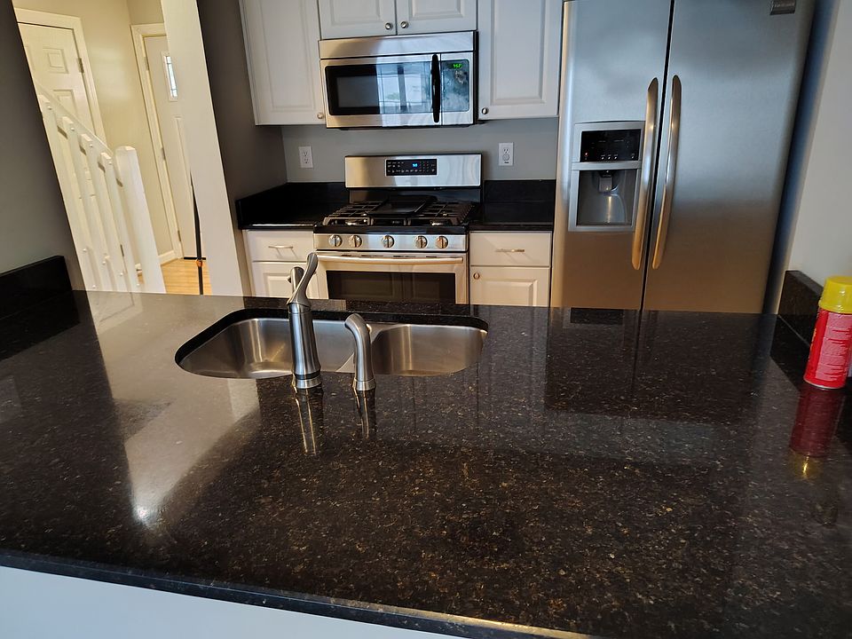 1st image of 5719 Mango Ln