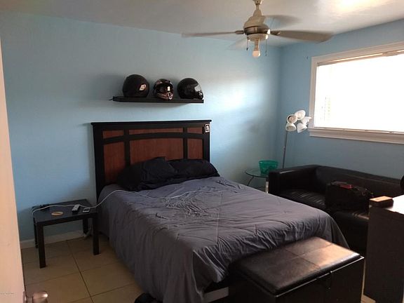 2nd image of 220 Columbia Dr APT 23