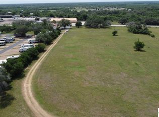 1046 Us Highway 59 N, Goliad, TX 77963