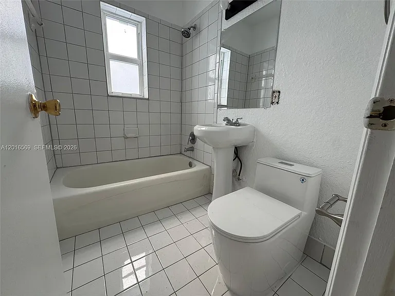 8301 NW 5th Ave #8301 — Photo 8