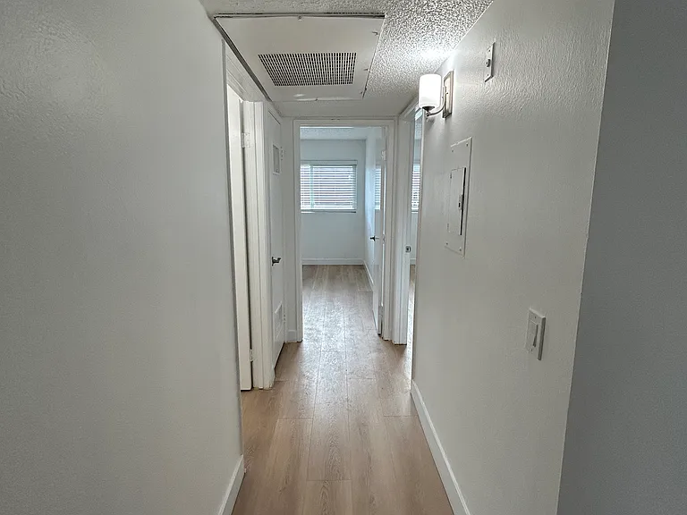 Norwalk Terrace Apartments — Photo 19