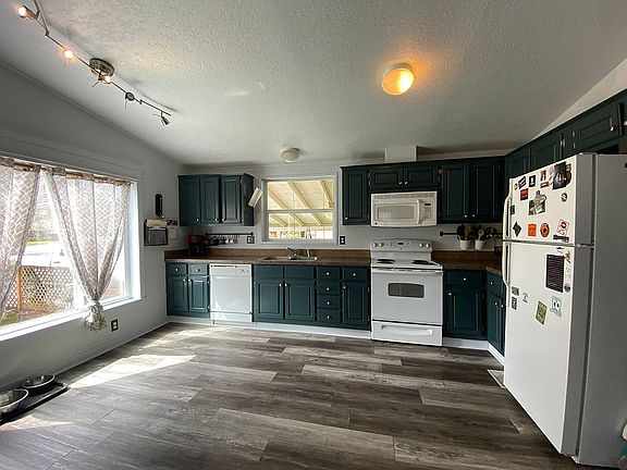 2nd image of 10505 NE 53rd Ave