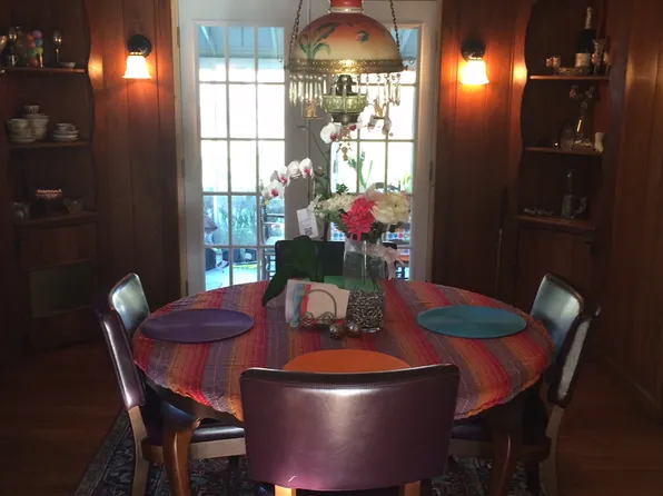 2521 Windy Hill Dr, Pepper Pike, OH 44124