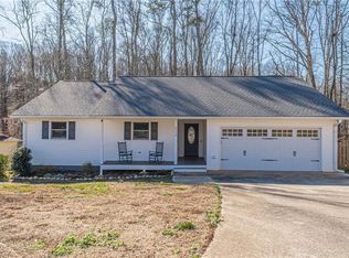 4779 Countryside Dr, Flowery Branch, GA 30542