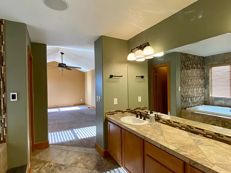 4549 Desert Varnish Dr — Photo 20
