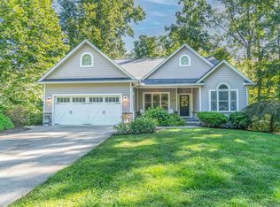 5638 S Nature Trail Dr, Bloomington, IN 47403