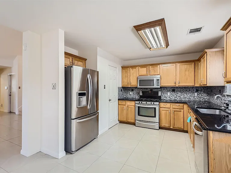 3001 Rainy River Dr — Photo 8