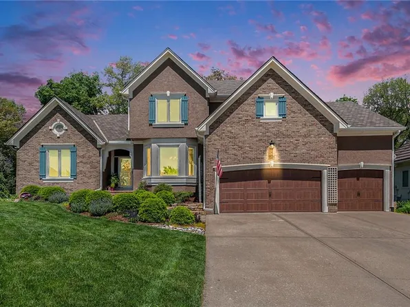5484 NE Northgate Xing, Lees Summit, MO 64064