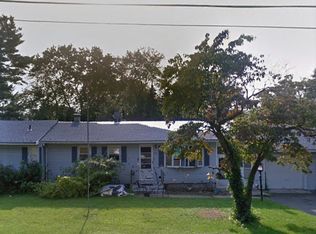 94 E Pembroke Rd, Danbury, CT 06811