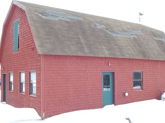Large 2 story barn