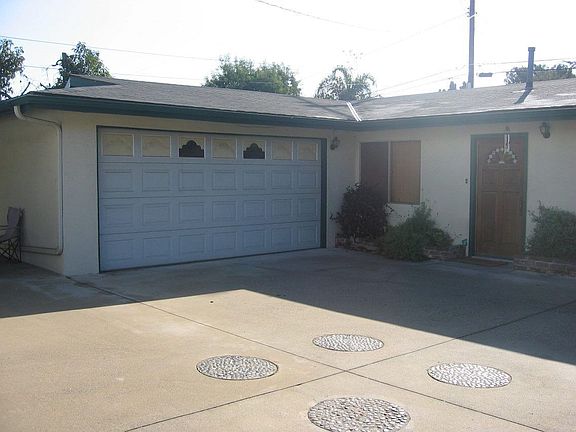 Rear House 4 BR+2 BA