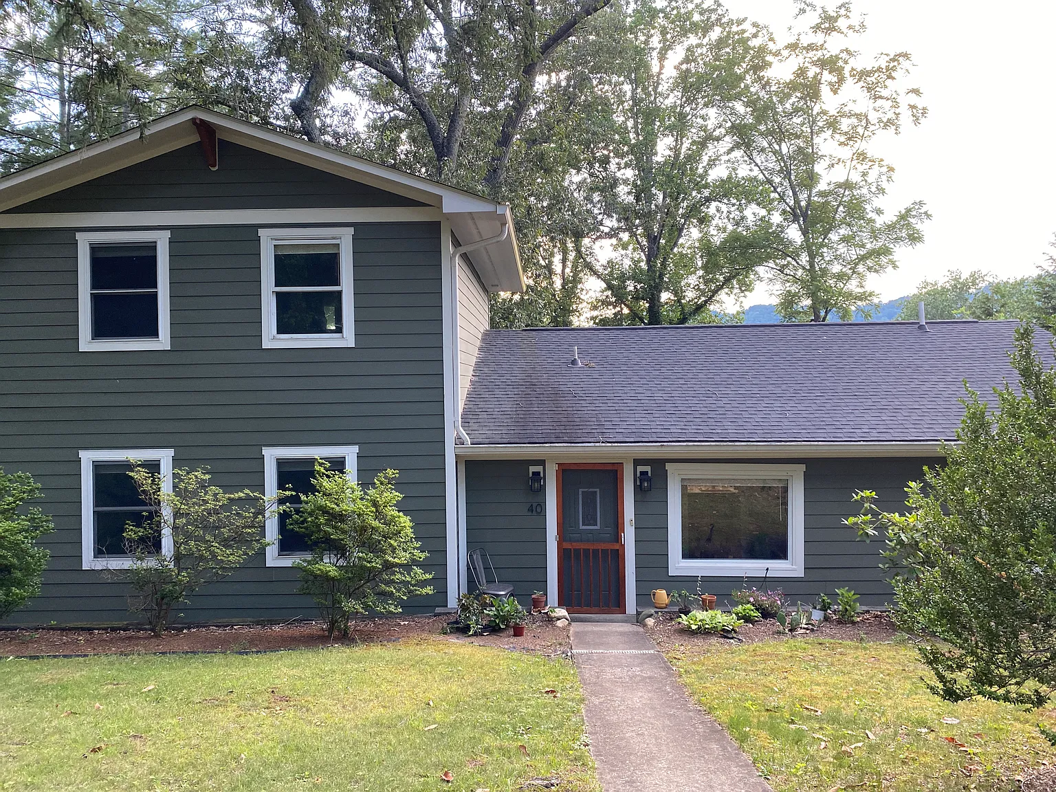 40 Pinedale Rd — Photo 1