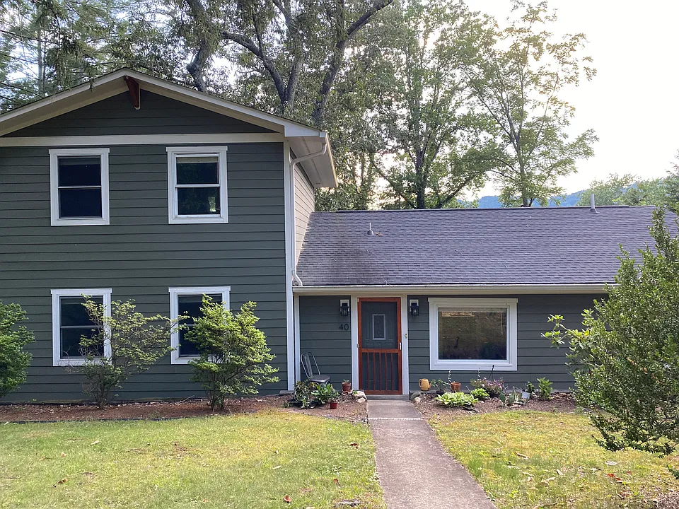 40 Pinedale Rd