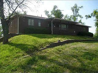 2nd image of 5533 NE Shaffer Rd