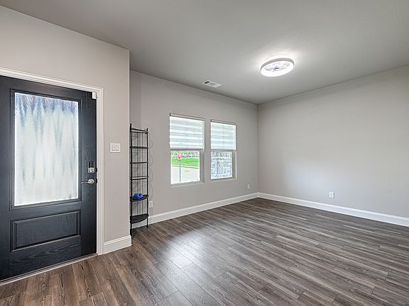 4th image of 5107 Emerald Hill Dr