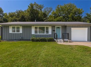 420 Belmont St, Liberty, MO 64068