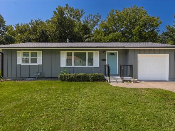 420 Belmont St, Liberty, MO 64068