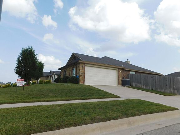 2nd image of 2710 Montague County Dr