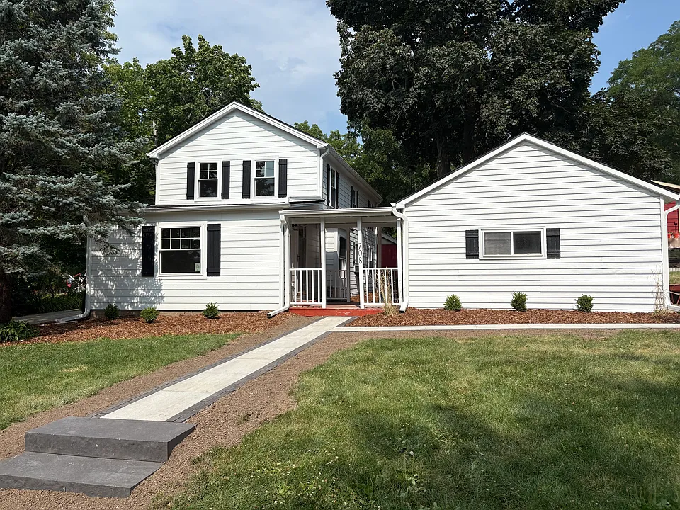 708 Lake St