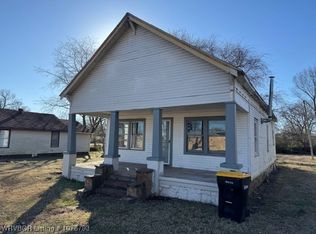 23 Church St, Charleston, AR 72933