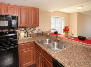 1208 Lake Breeze Pl, Valrico, FL 33596
