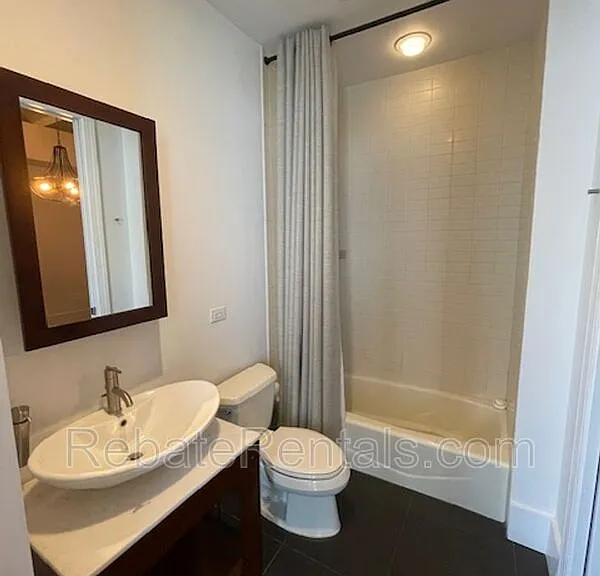 320 N 1st St #813 — Photo 24