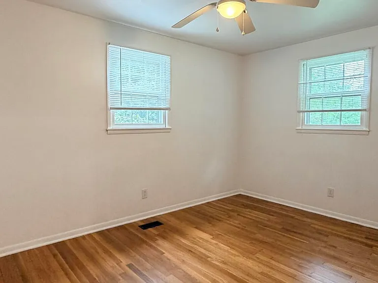 412 Seminole Trl — Photo 14