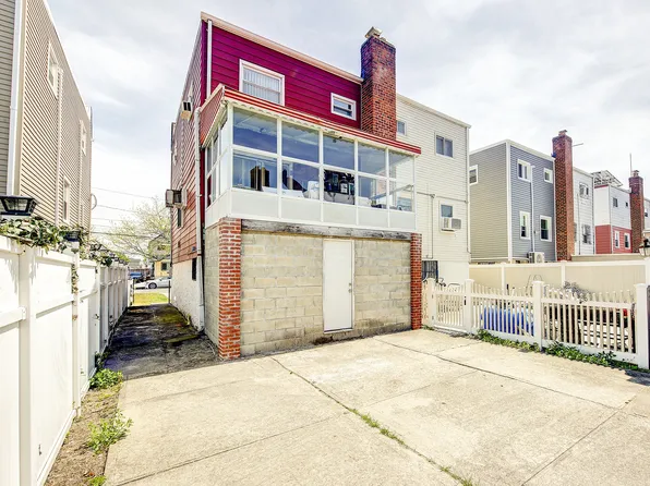 627 Beach 65th Street image 26 of 30