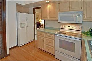 5th image of 3645 River Ln