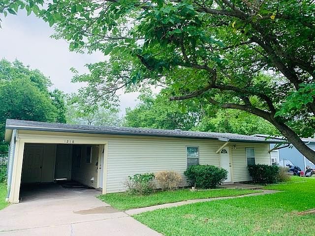 1st image of 1218 Gate Lane Dr