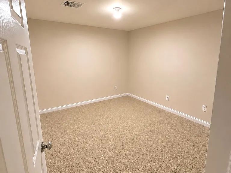 7412 Pensacola Pl — Photo 4